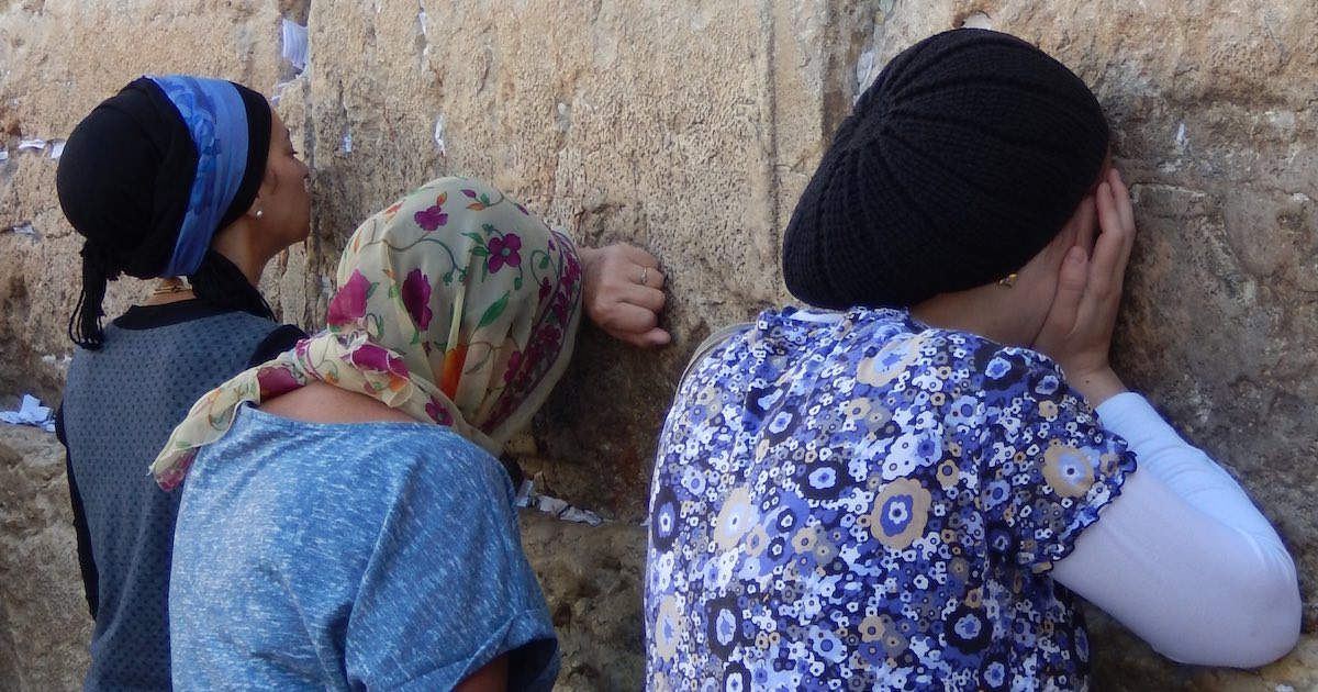 Jewish women at the Wailing Wall in Jerusalem